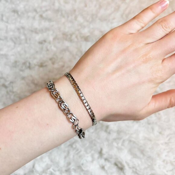 h&m silver textured chain bracelet set - Picture 2 of 6